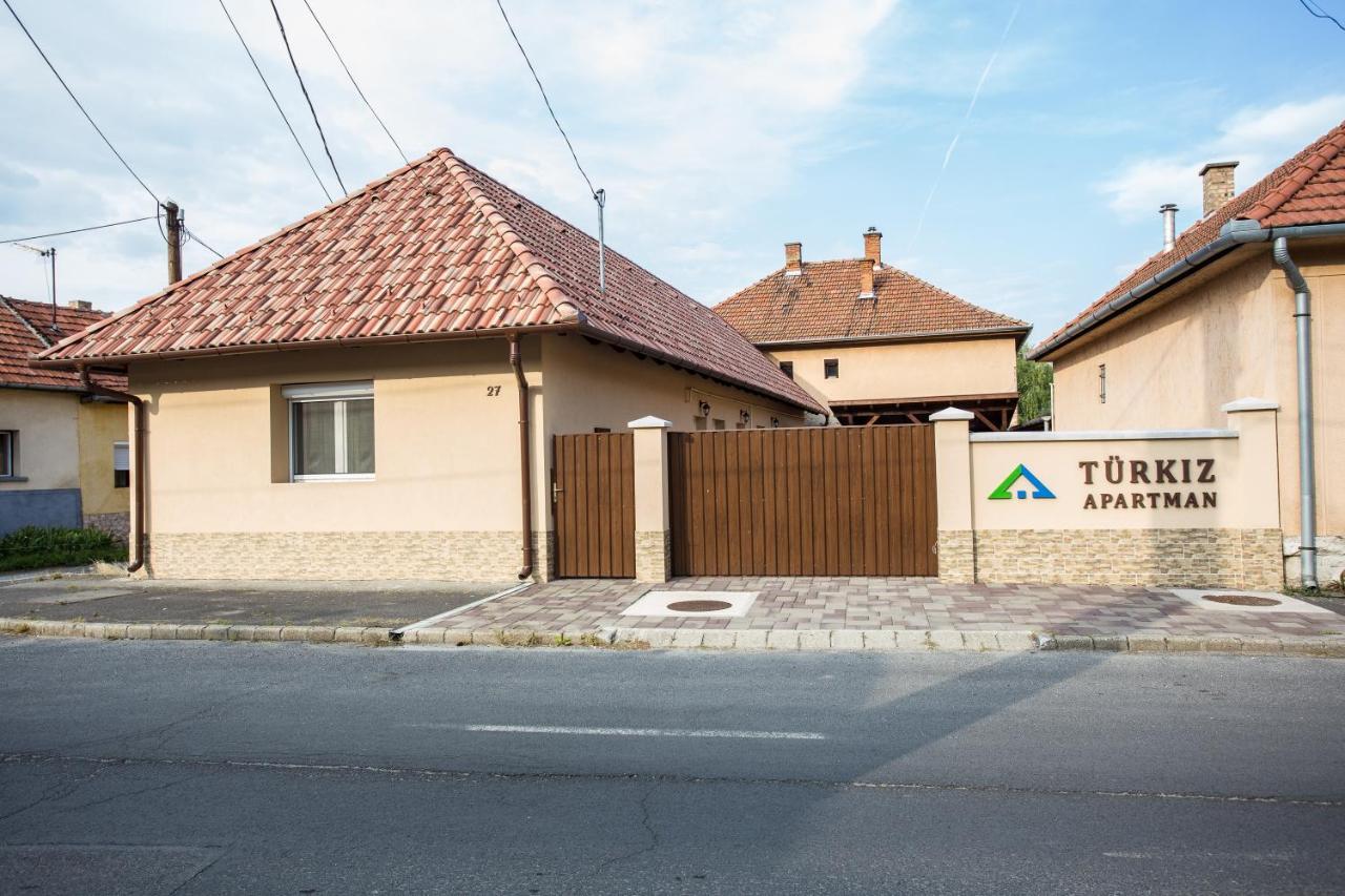 Tuerkiz Apartman Tokaj Exterior photo